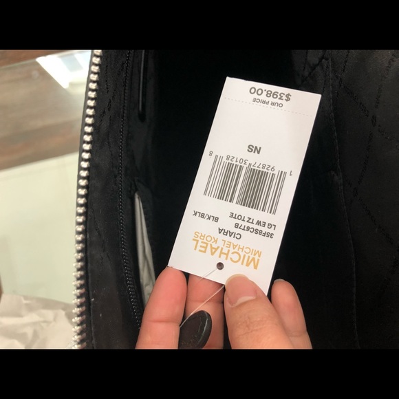 Michael Kors Ciara Large Tote - Picture 4 of 5